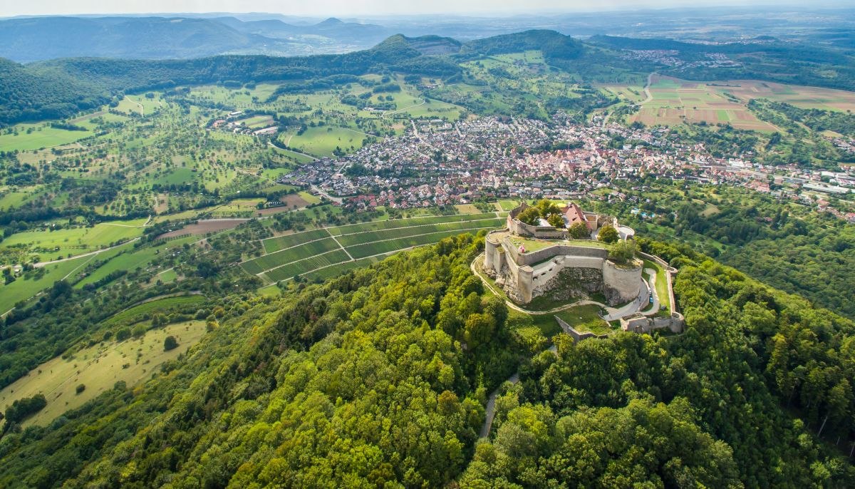 Blick ins Albvorland von der Burg Hohenneuffen (743m)