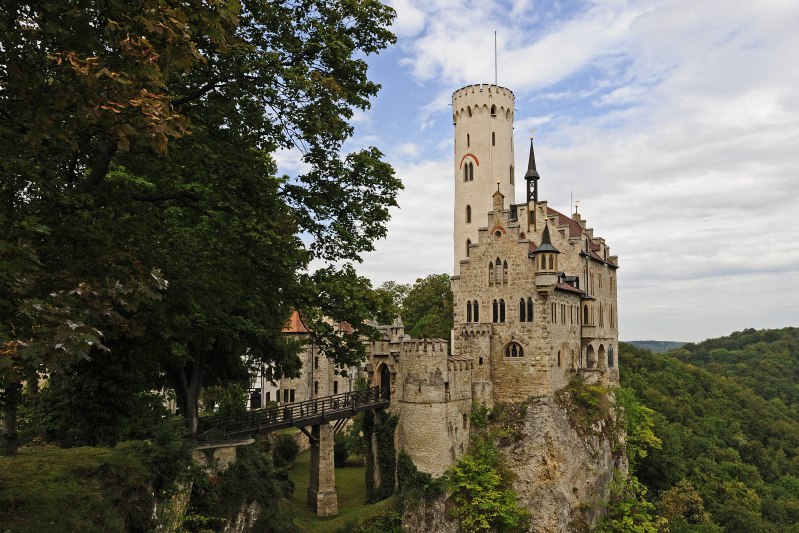 Schloss Lichtenstein, Foto: Schwäbische Alb Tourismus, Fotograf: Ralph Lueger