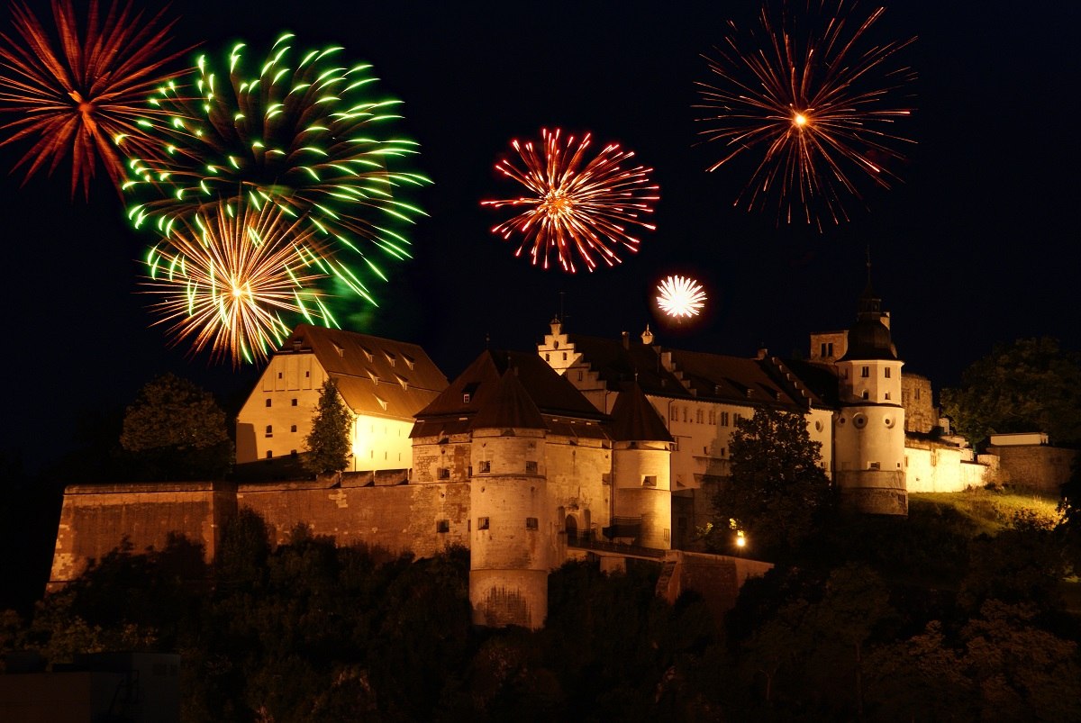 Feuerwerk auf dem Schloss Hellenstein in Heidenheim