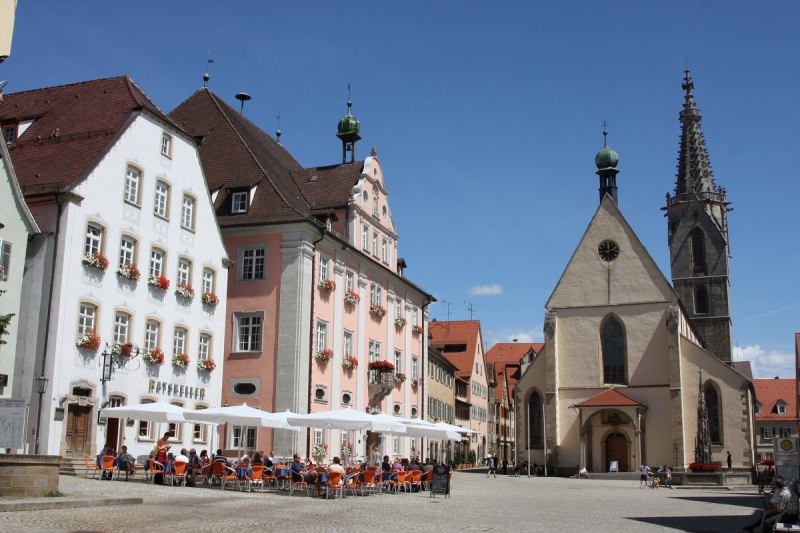 Marktplatz und Dom St. Martin in Rottenburg am Neckar